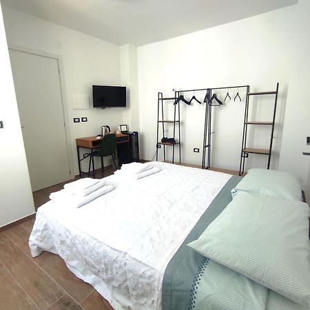 Residenza Sciarra Hotel Сан Бенедето дел Тронто Екстериор снимка